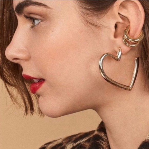 NWOT Anthro BaubleBar Gold Heart Hoop Earrings - Picture 1 of 4